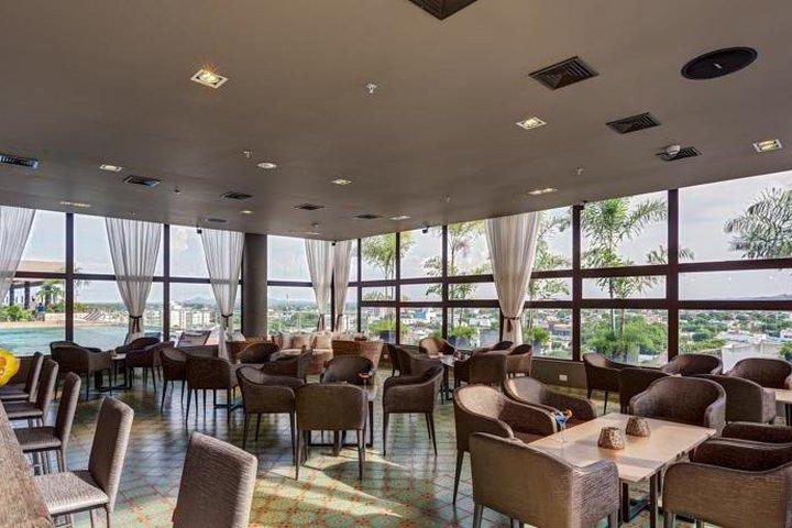 Ghl Hotel Monteria Exterior photo Restaurant