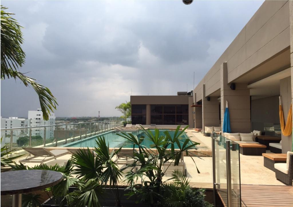 Ghl Hotel Monteria Exterior photo Rooftop pool at the hotel