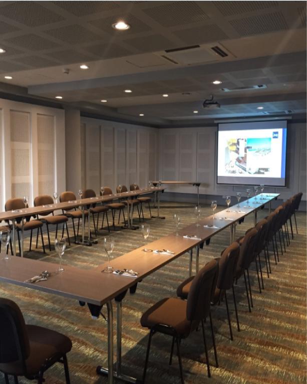Ghl Hotel Monteria Exterior photo A meeting room at the hotel