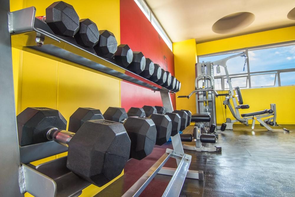 Ghl Hotel Monteria Exterior photo A gym at the hotel