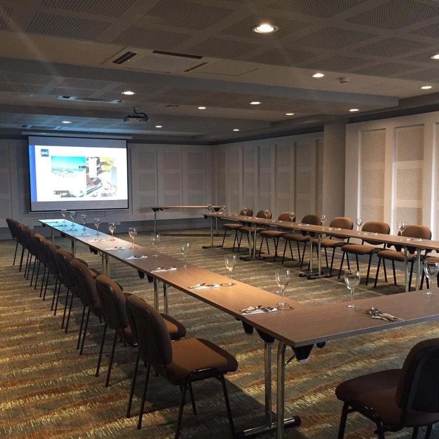 Ghl Hotel Monteria Exterior photo A meeting room at the hotel